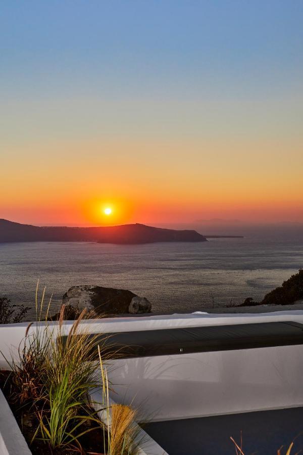 Divine View Sol Homes Fira  Eksteriør bilde